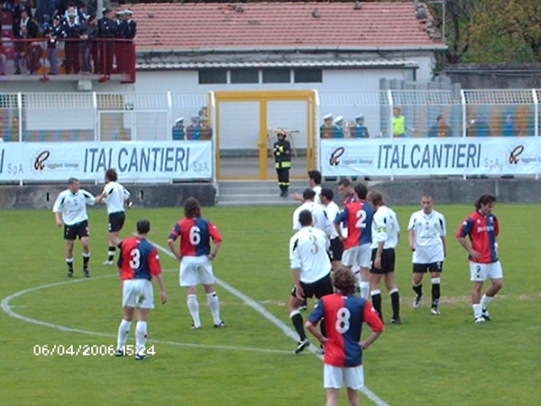 giocatori in area