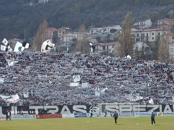 la curva ferrovia