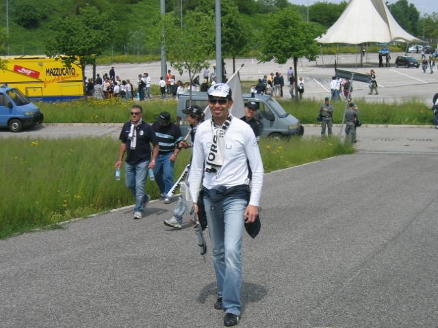 la strada è lunga...